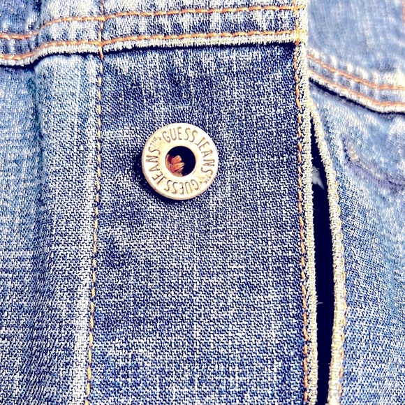 Vintage Distressed GUESS Denim jacket - Picture 6 of 11